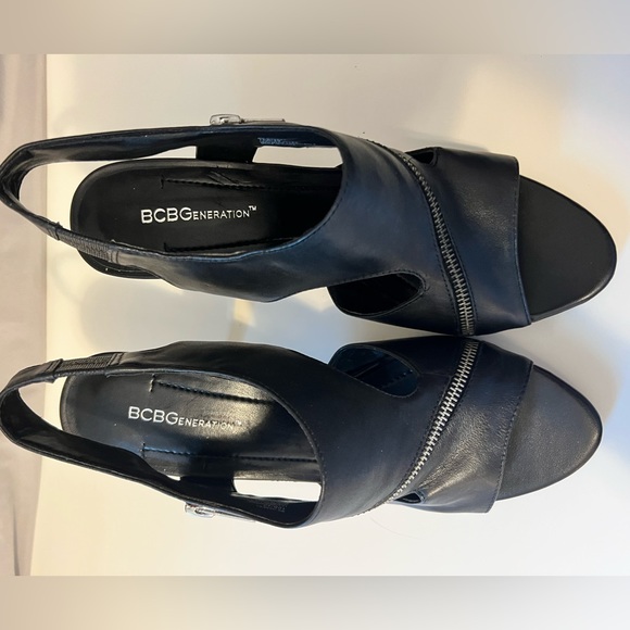 BCBGeneration Ganesha Leather Heels Zip Accent - Picture 4 of 8